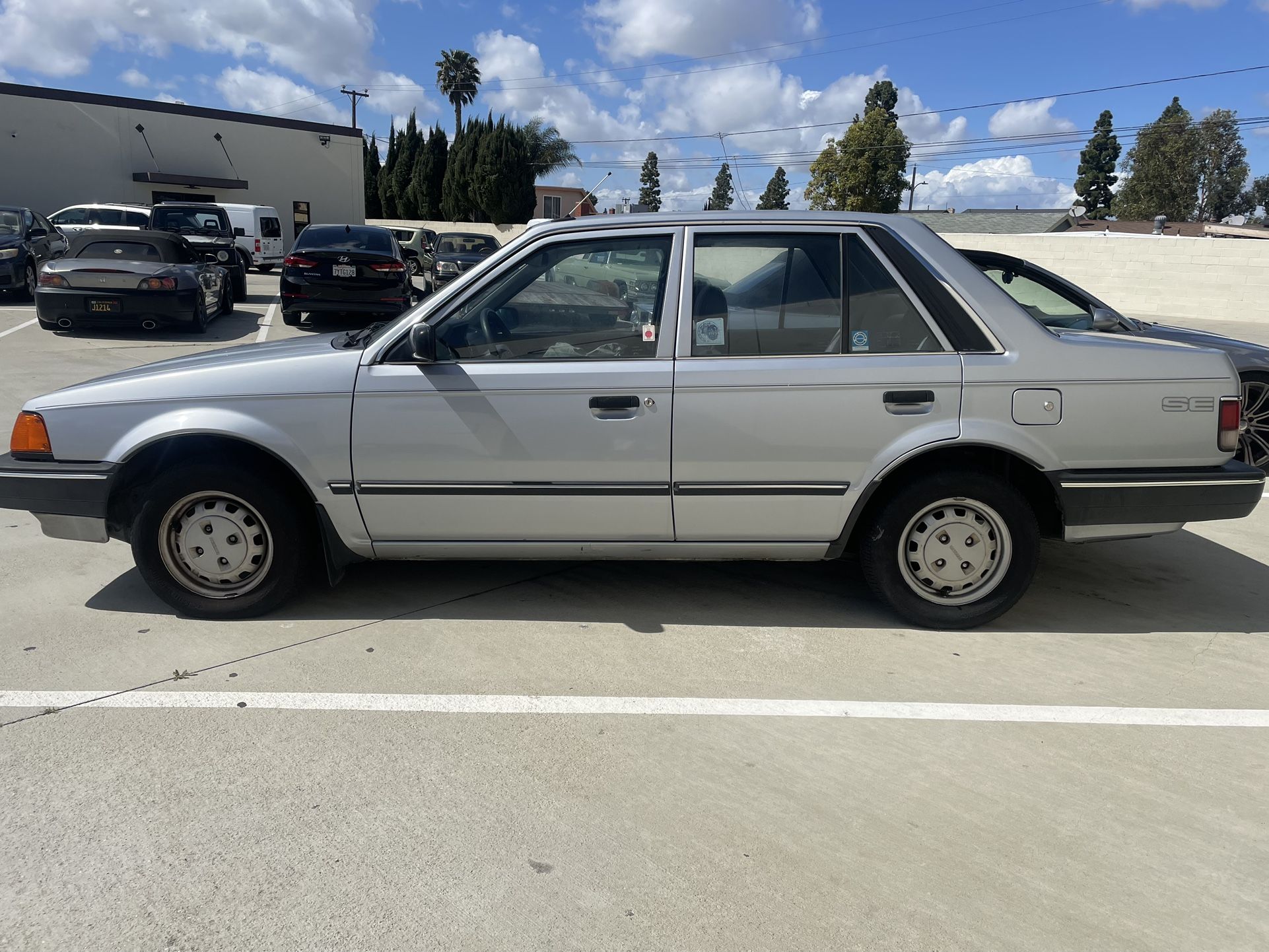 1988 Mazda 323