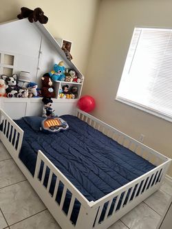 Full House Bed Montessori with Storage – Excellent Condition