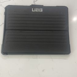 UAG 12.9 Ipad Rugged case