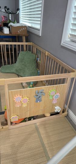 Baby play pen