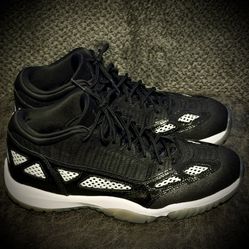 Retro Air Jordan 11 Low IE – Size 12