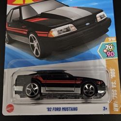 Hotwheels 92 Ford Mustang (Hot)