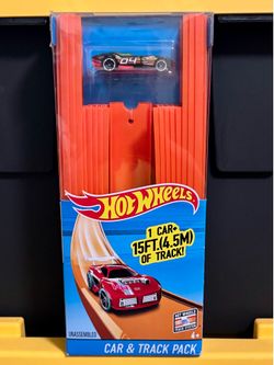 Brand New, Hot Wheels Car and Track Pack, 15 feet
