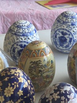 Garage  Sale Lots Of Antiques