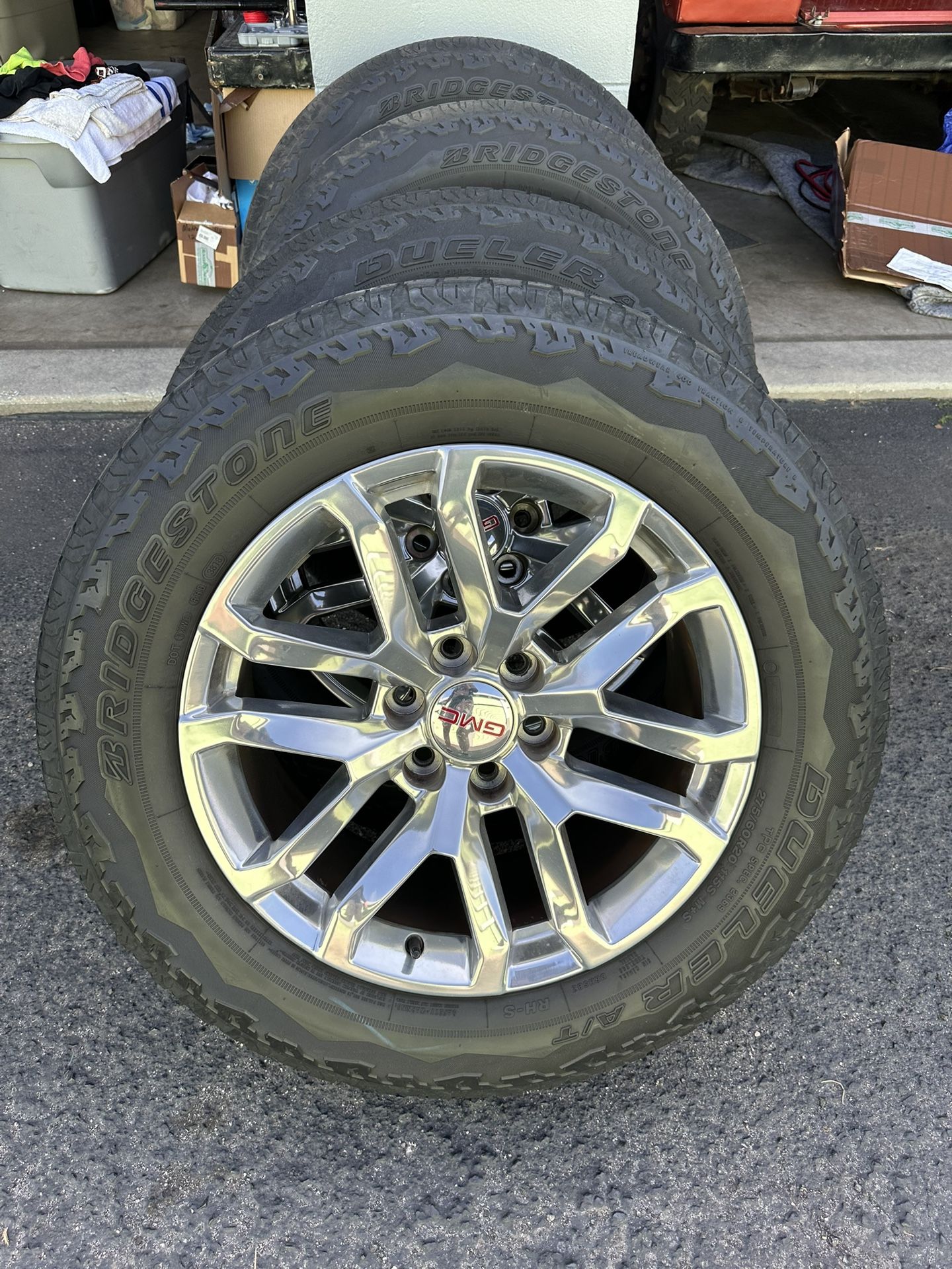 Chrome 6lug GMC/Chevy “SnowFlakes”