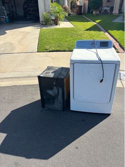 Free dryer , fridge , fuel tank