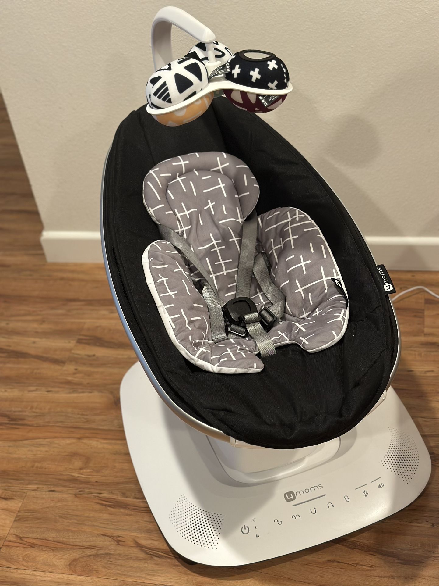4moms MamaRoo Multi-Motion Baby Swing