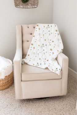NEW Baby Blanket Wildflowers Nursery theme - Floral Blanket 30”x40” plush baby Girl bedding gift