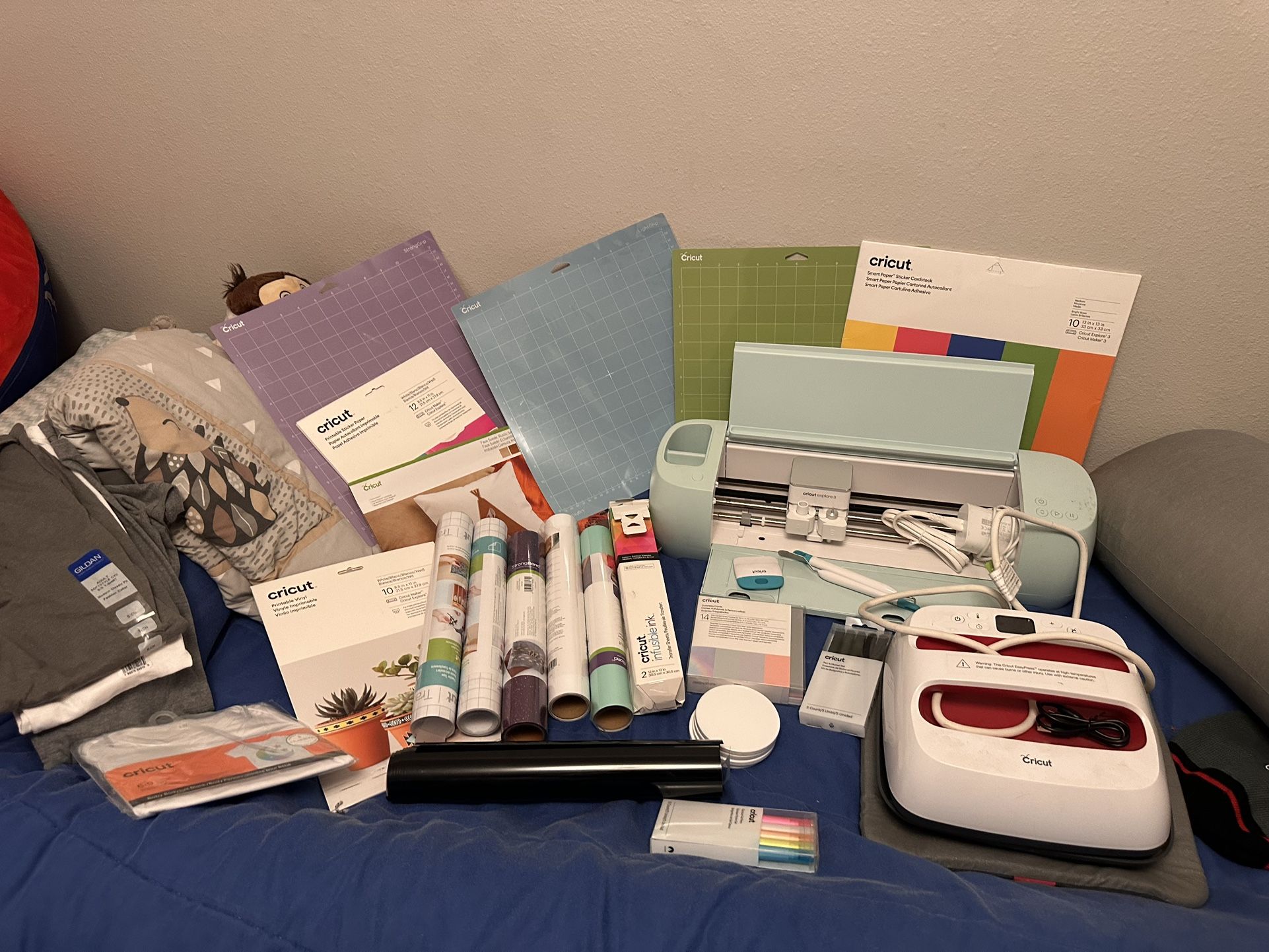 Cricut Explorer 3 and Accessories