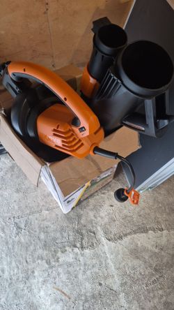 Leaf blower