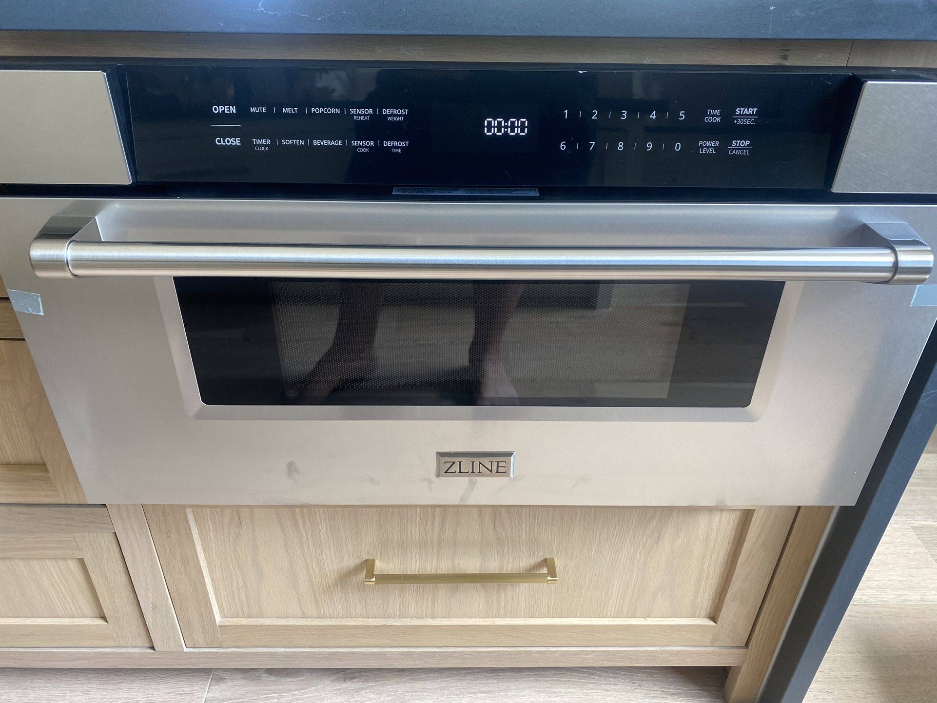 ZLINE 30” Pull Out Built In Microwave for Sale in Houston, TX OfferUp