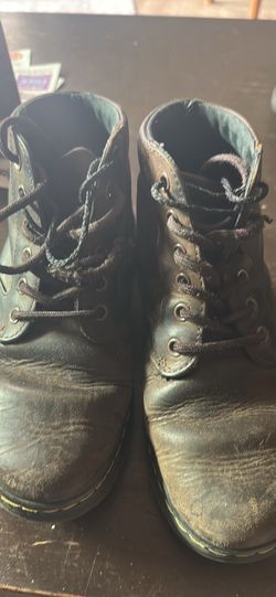Boots leather size 5 brown color