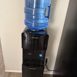 Water Dispenser with jug