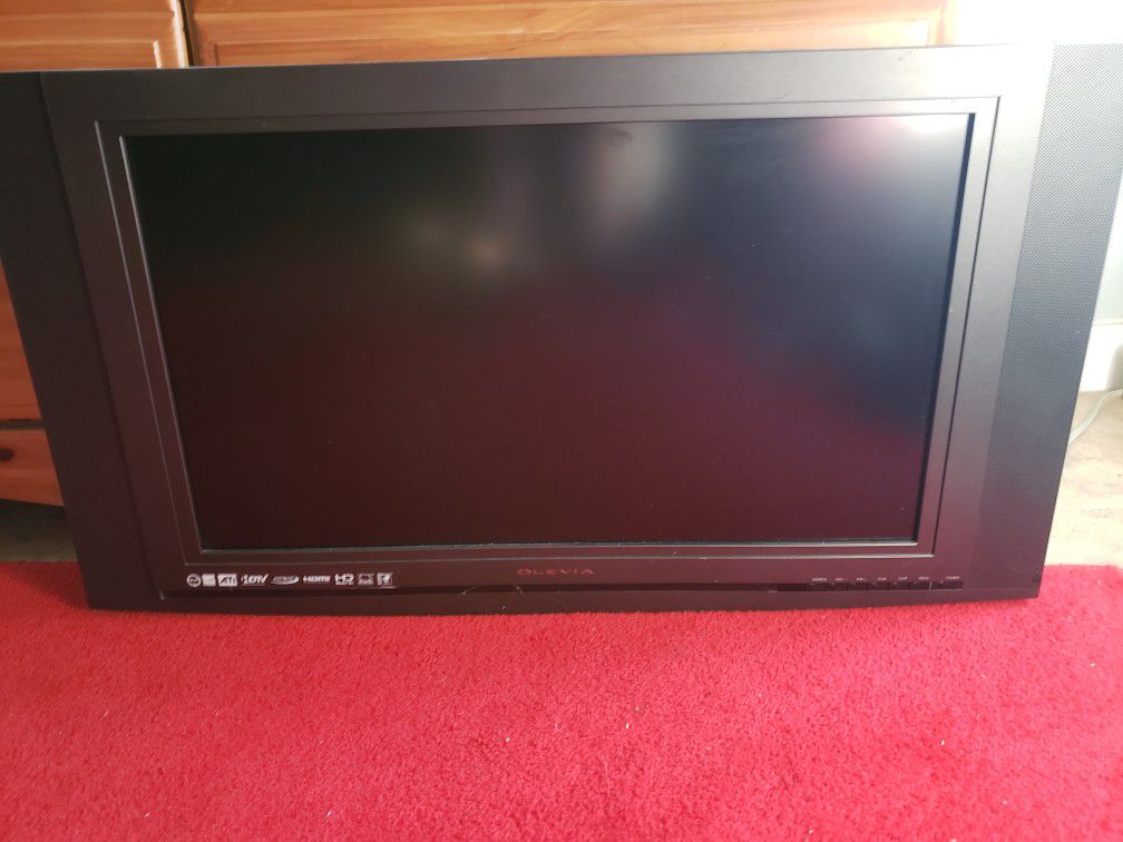32 inch flat screen TV