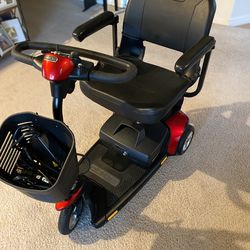 Pride "GoGo Elite Traveler" Mobility Scooter & Ramp