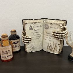Witchy Halloween Decor – Potion Bottles, Spell Book & Crystal Ball 🧙‍♀️💀