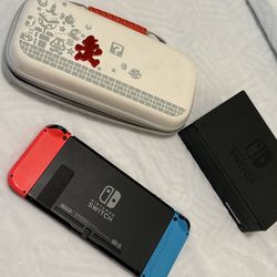 Nintendo Switch estándar (modelo clásico con Joy-Con rojo y azul)