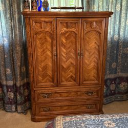 Solid oak Bedroom Set 