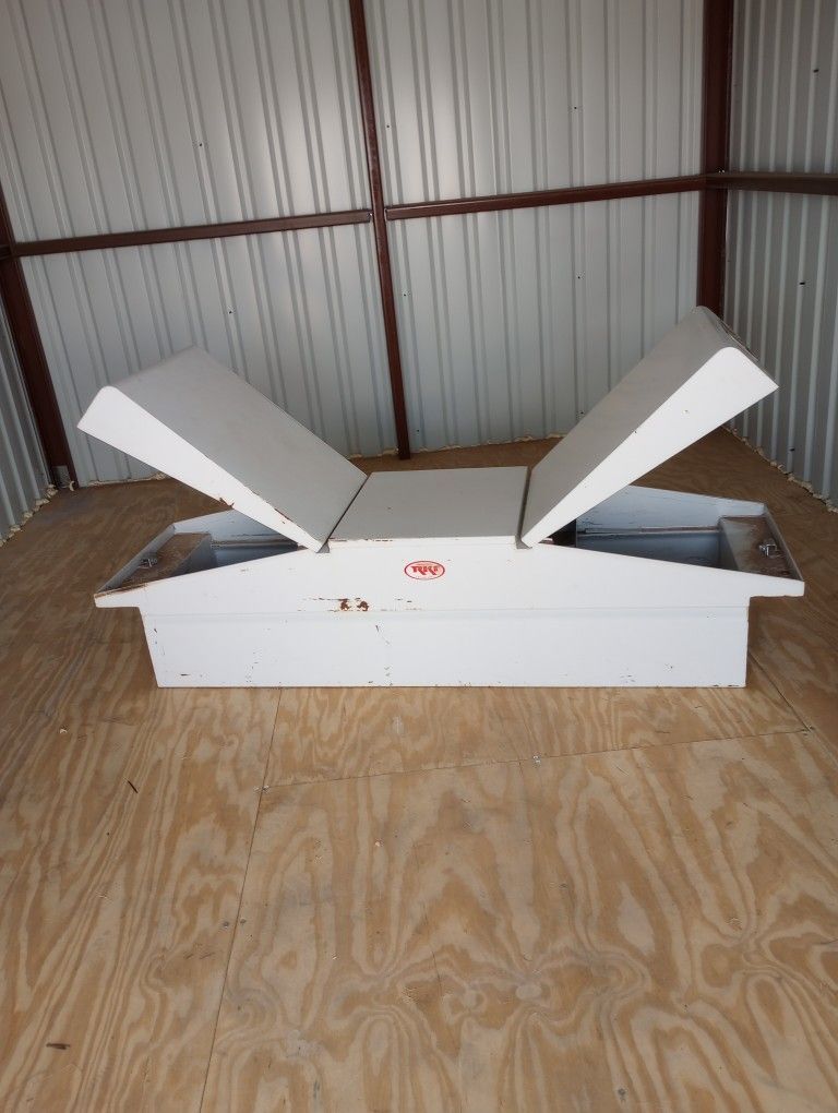 Metal Tool Box 