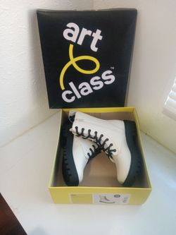 Girls Boots Size 13 (Kids)