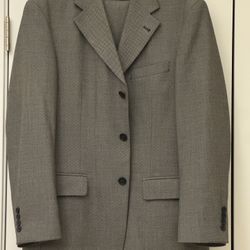 Mens Black and Gray Suit by Meeting Street size  40 Regular, pants Size 34 waist
