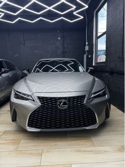 2022 Lexus IS