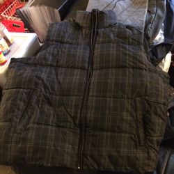 New mens old navy puffy vest size XL $10