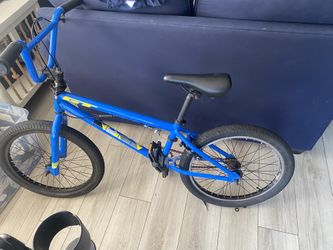 GT Bank BMX Bike