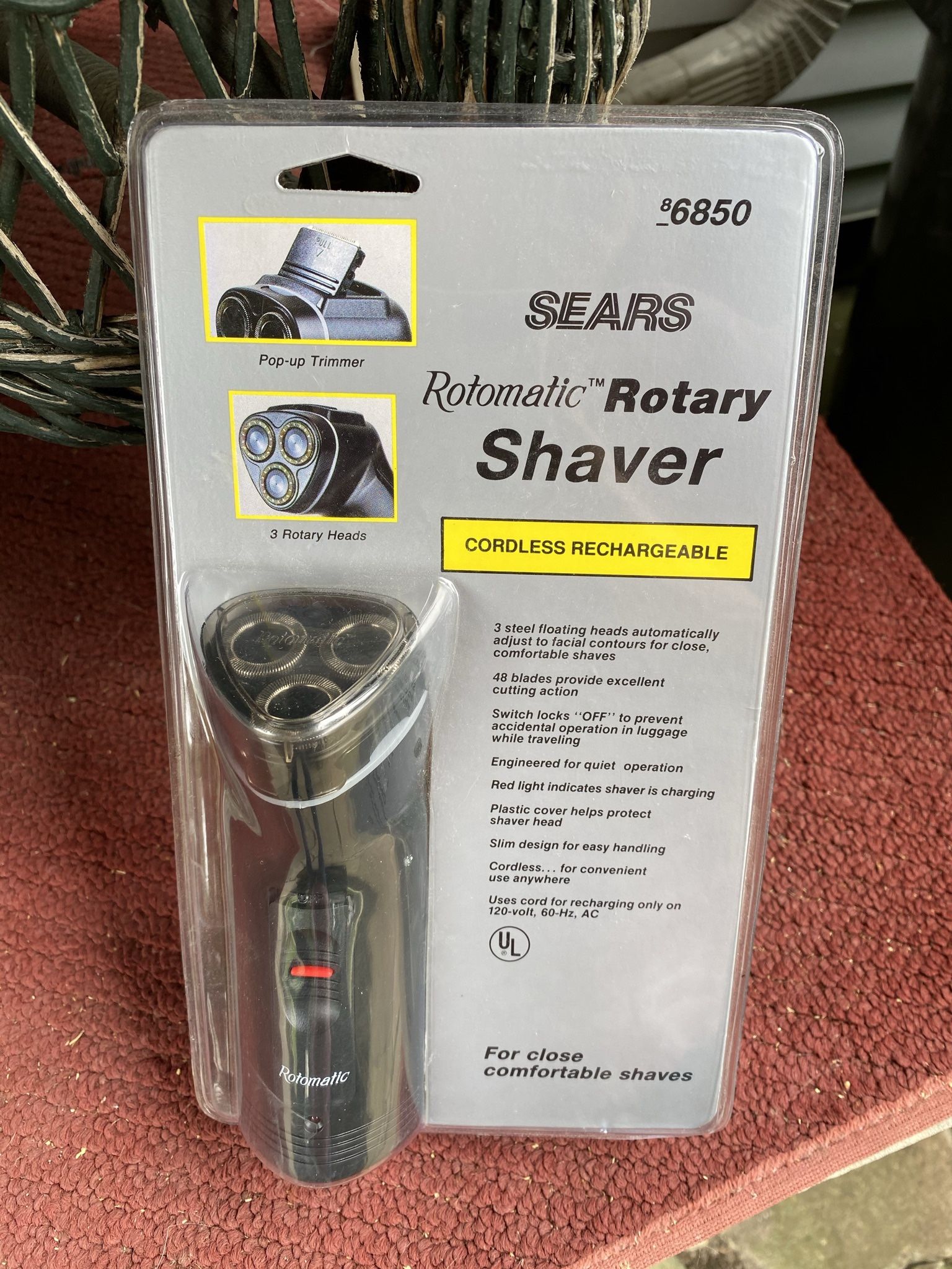 New 3-Head 48-Blade Rotary Shaver