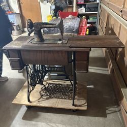 Antique Singer, Sewing Machine