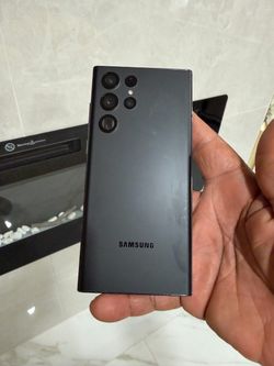 Samsung Galaxy S22 Ultra Smartphone