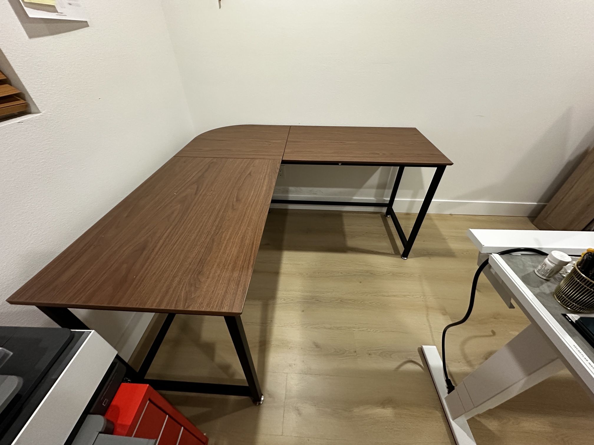 Free Desk