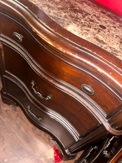 Drawers/ Bedroom set