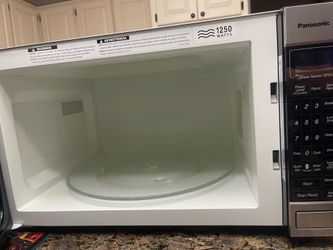 Panasonic Extra Large Microwave 1250 watts