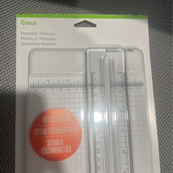 Cricut Portable Trimmer 