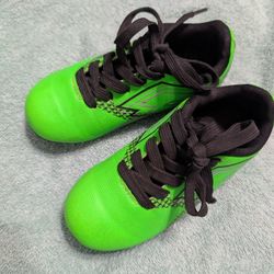 Boys Cleats  **PICK UP ONLY**