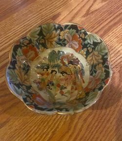 Rare Chinoiserie/Japanese-inspired “Famille Noire” or Mille Fleur style
