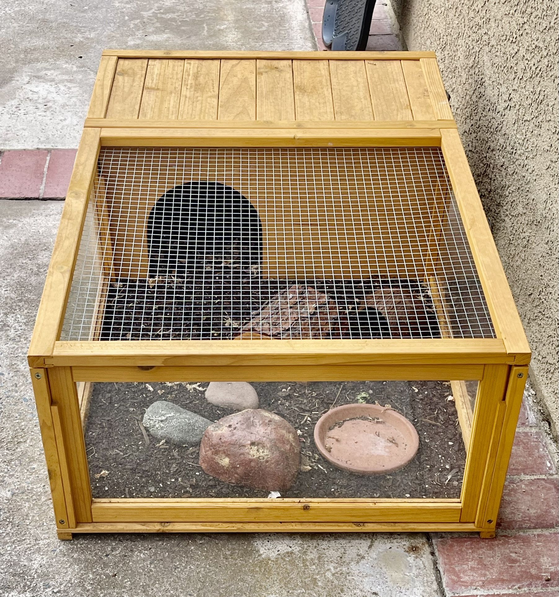 Pet Cage $50