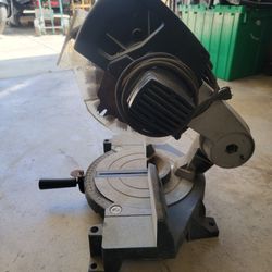 Miter Saw 10" Black & Decker 