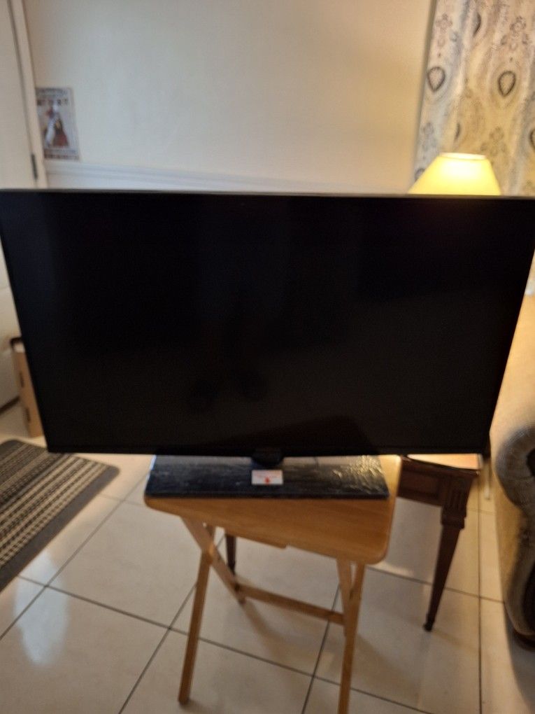 Insignia TV
