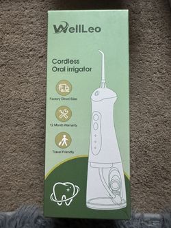 WellLeo Cordless Water Flosser w/ 5 Tips (New)