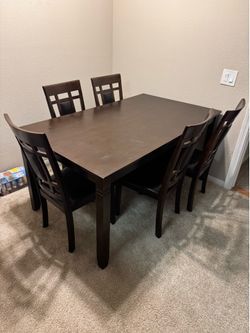 Dinning Room table and chairs
