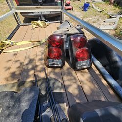 Tail Lights 04 Trailblazer 