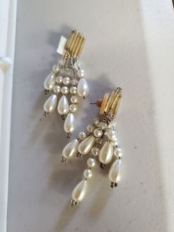 Pearl earrings