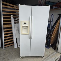 GE 22 Cu. Ft. Side-by-Side Refrigerator