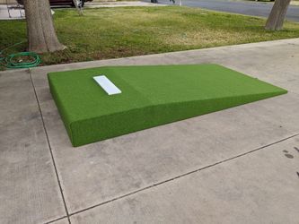 Professional Grade Portable Pitching Mounds, Sizes Start At 6 Ft Long One In Picture Is 8 Ft foot long 4 ft wide 6 in High,  Available In 8,10 In