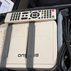 Projector And Projector Screen