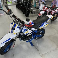 Kid’s 40CC Cyclone Mini Dirt Bike! Finance For $50 Down Payment!!