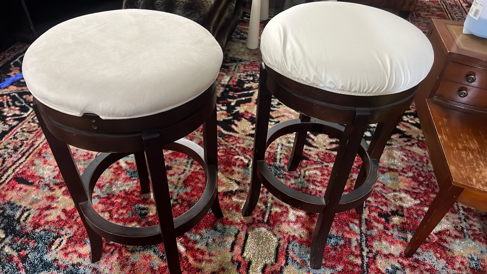 Stools Set