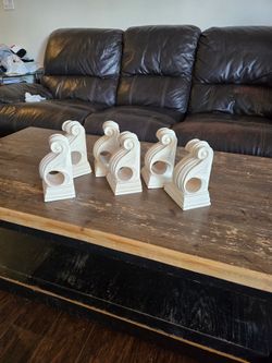 6 Ornate White Resin Window Rod Holders